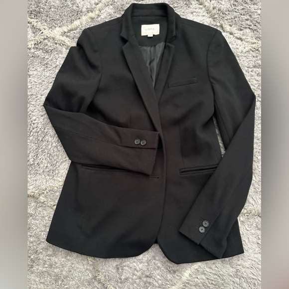 LOFT Jackets & Blazers - Loft blazer.  Clear out sale‼️